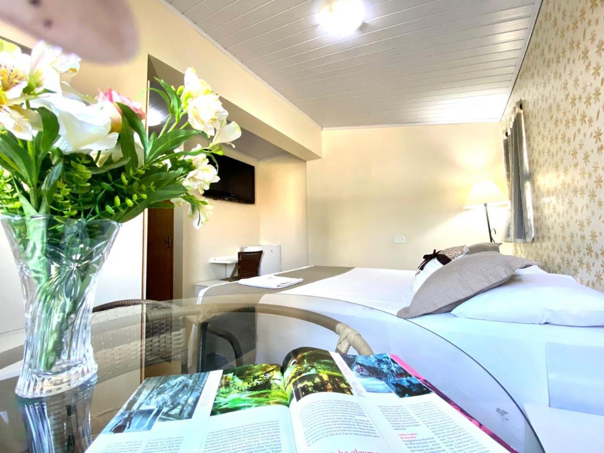 Queiroz Palace Hotel Siqueira Campos Екстер'єр фото