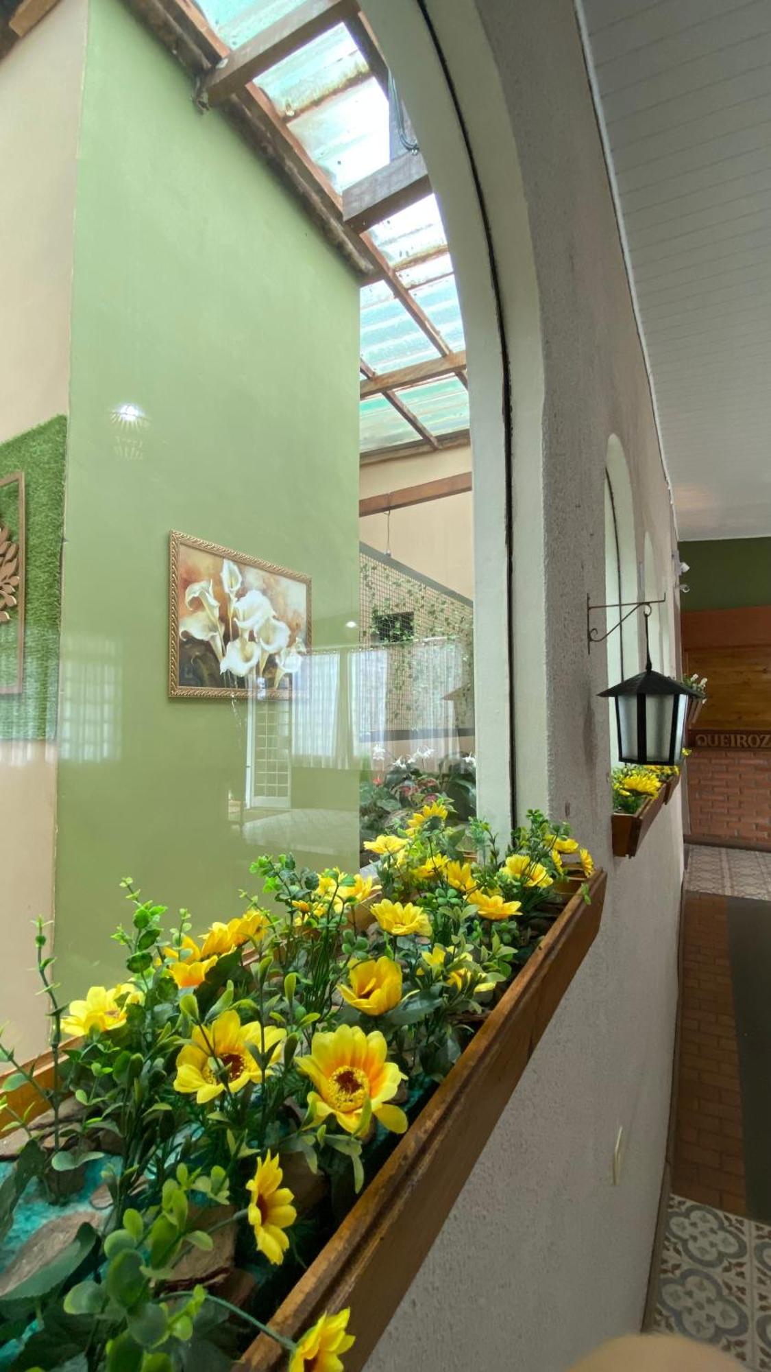 Queiroz Palace Hotel Siqueira Campos Екстер'єр фото